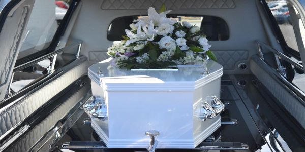 How to Choose a Coffin or Casket