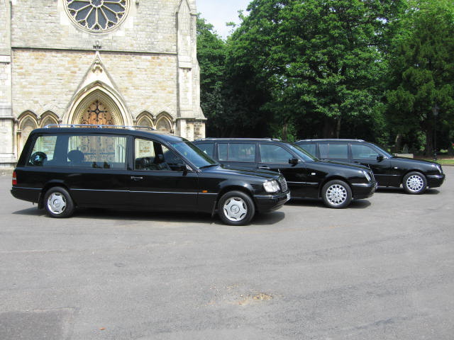 Gallery image 1 for Elegance Funeral Cars