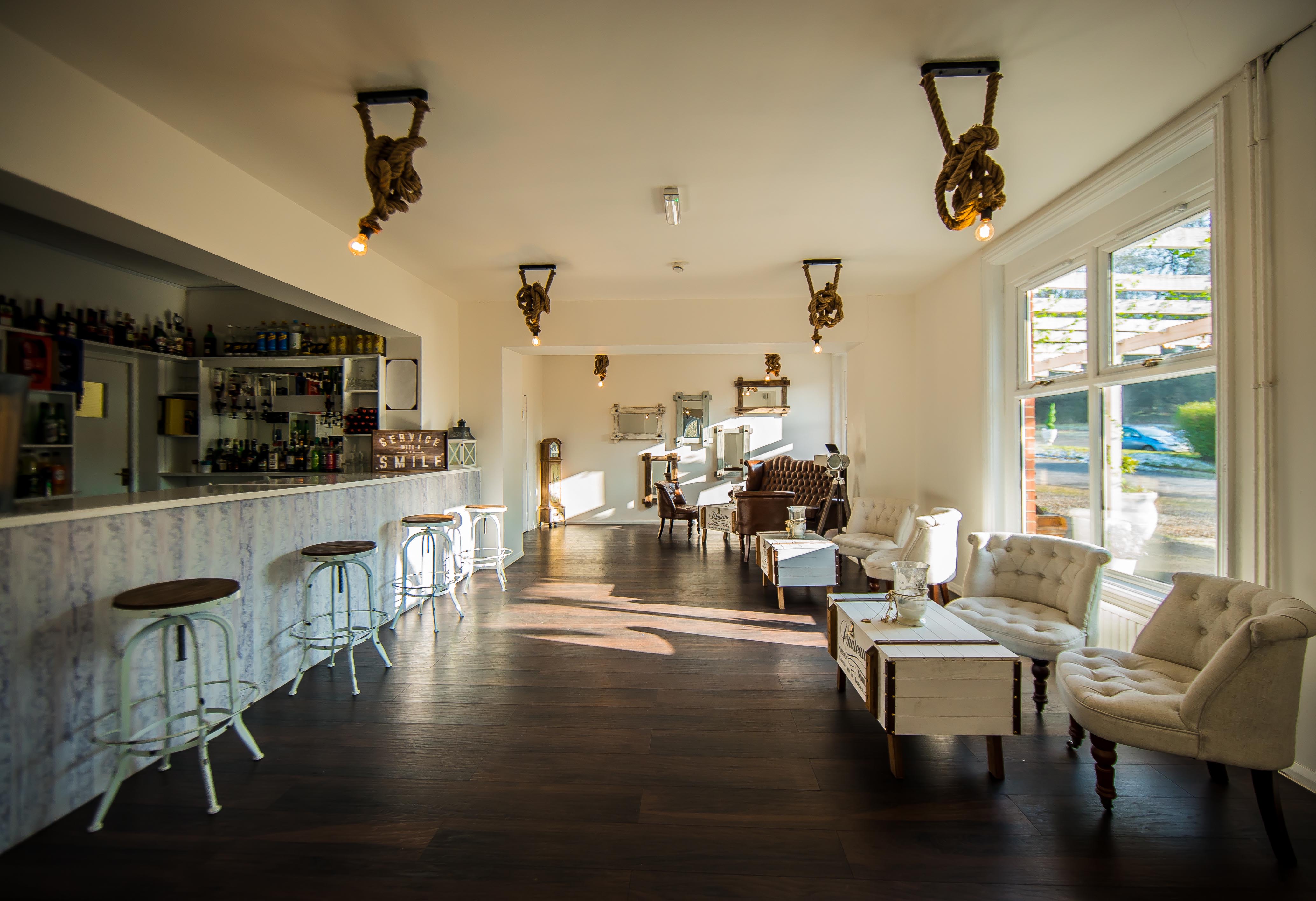 Gallery image 1 for Gray Manor Hotel